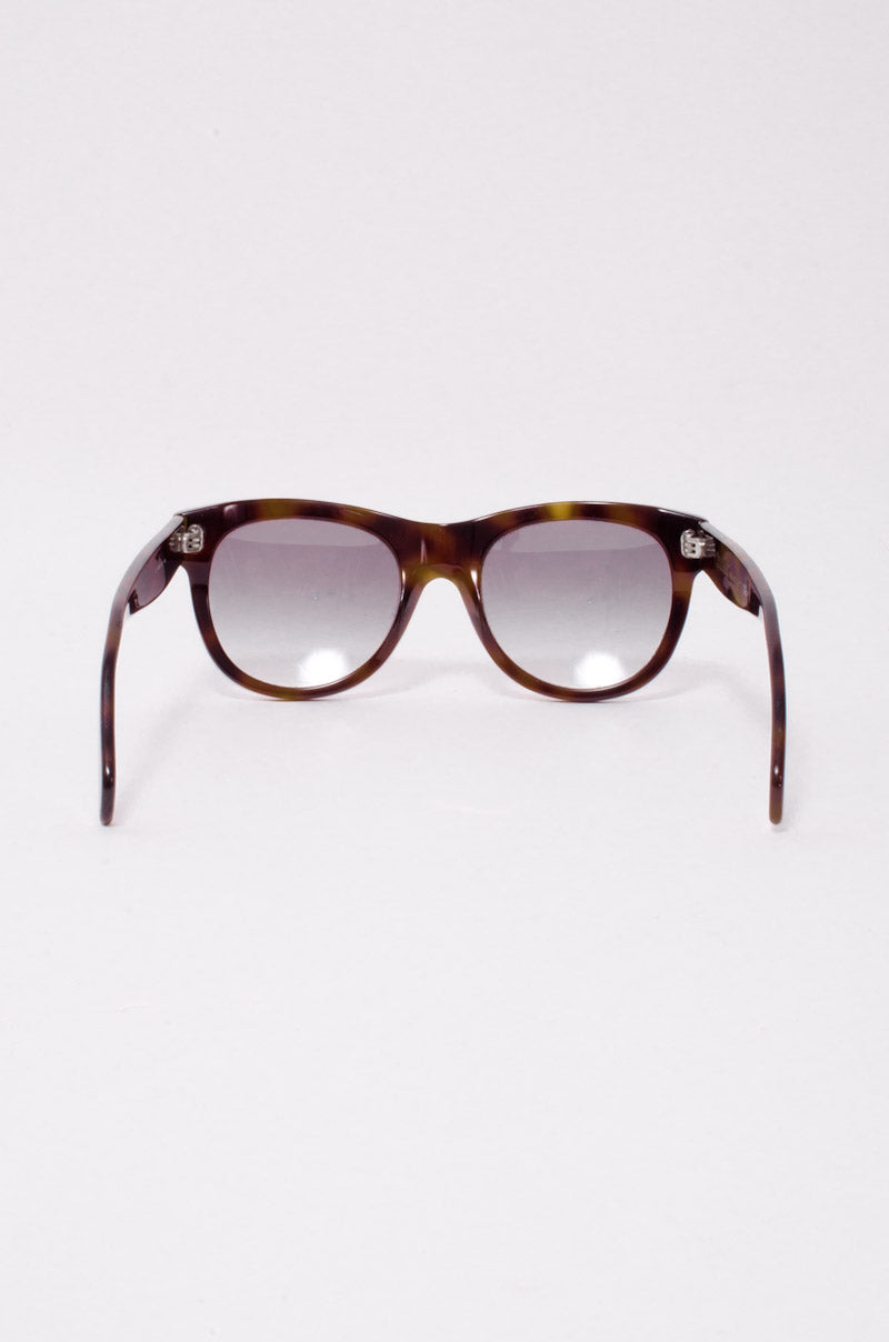 TORTOISESHELL SUNGLASSES