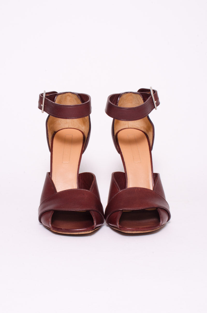 MAROON HEELS