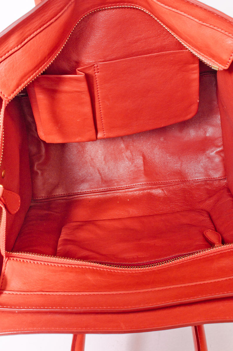 LUGGAGE TOTE