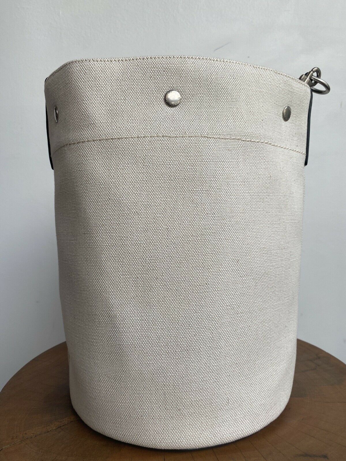 LOGO BUCKET BAG