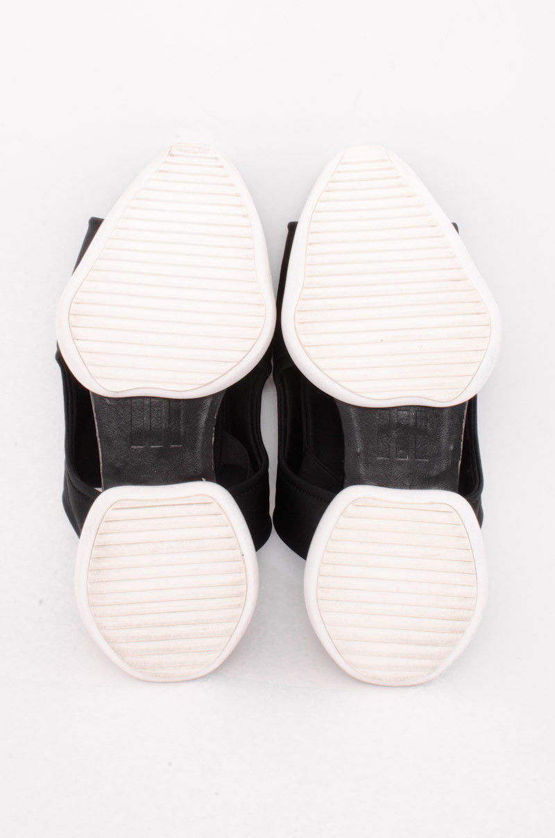 RO CLOGS