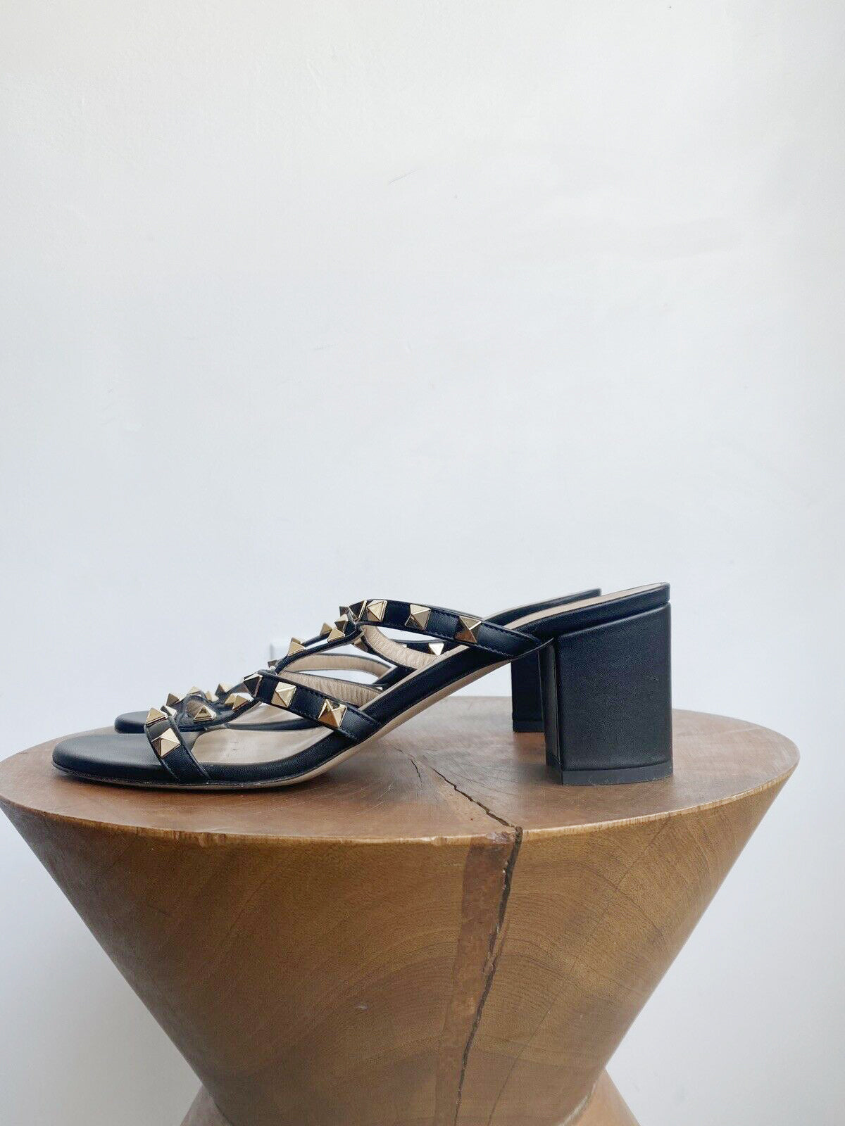 ROCKSTUD CAGED BLOCK HEEL SANDAL