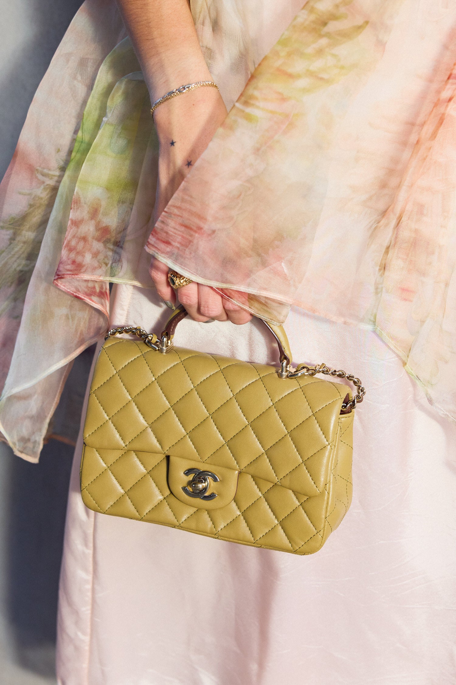 HANDBAGS