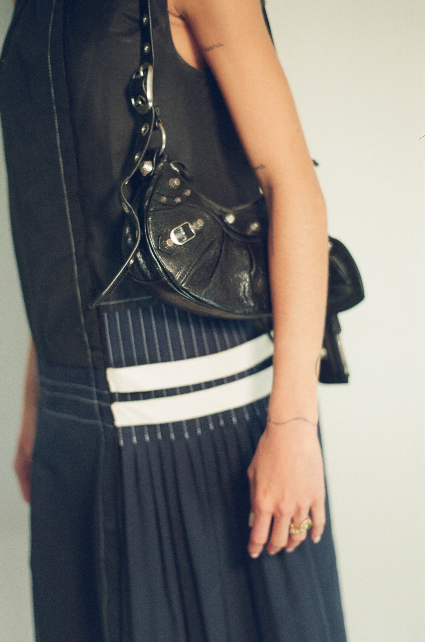 BALENCIAGA LE CAGOLE BLACK STUDDED BAG