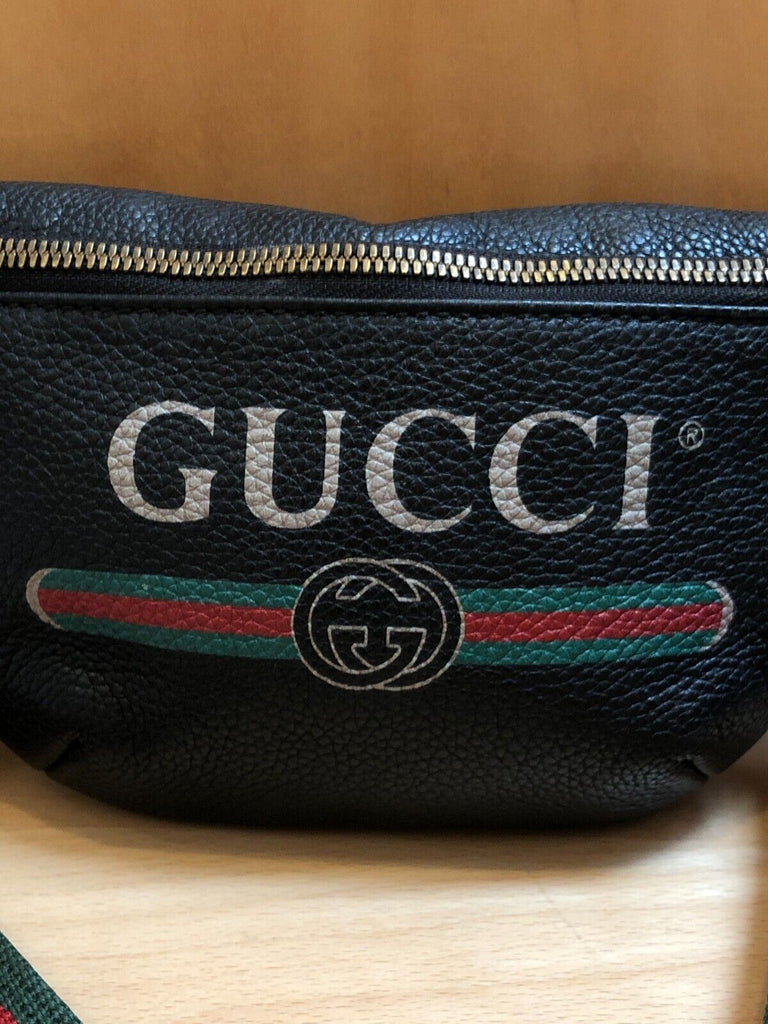 GUCCI Black Grained Logo Red Green Strap Leather Small Fanny Pack Purse Belt Bag