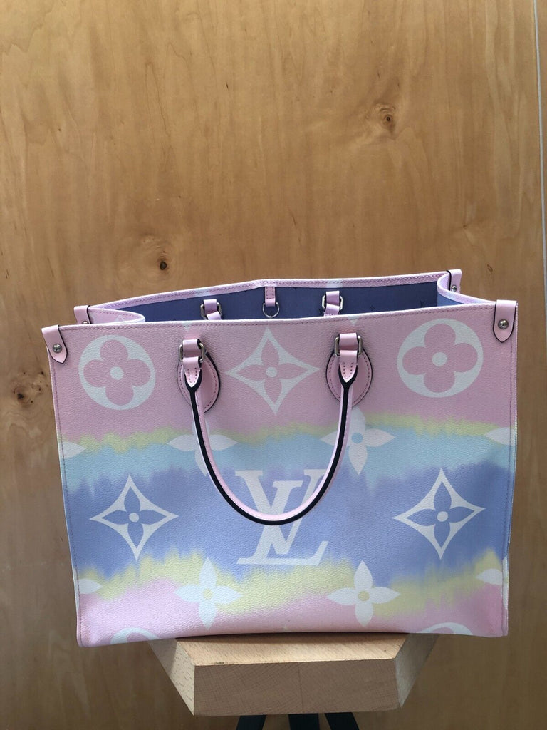 LOUIS VUITTON Escale OnTheGo GM Rainbow Pastel Canvas Monogram Tote Bag Purse