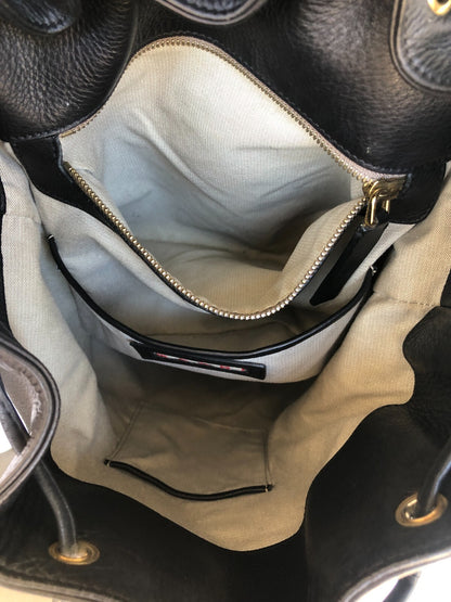 6430563