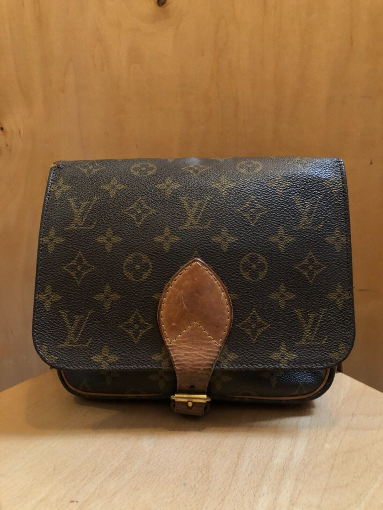 LOUIS VUITTON 2008 Monogram Cartouchiere 22 Canvas Leather Crossbody Bag Purse