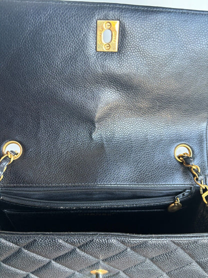BLACK MEDIUM SQUARE CAVIAR PURSE