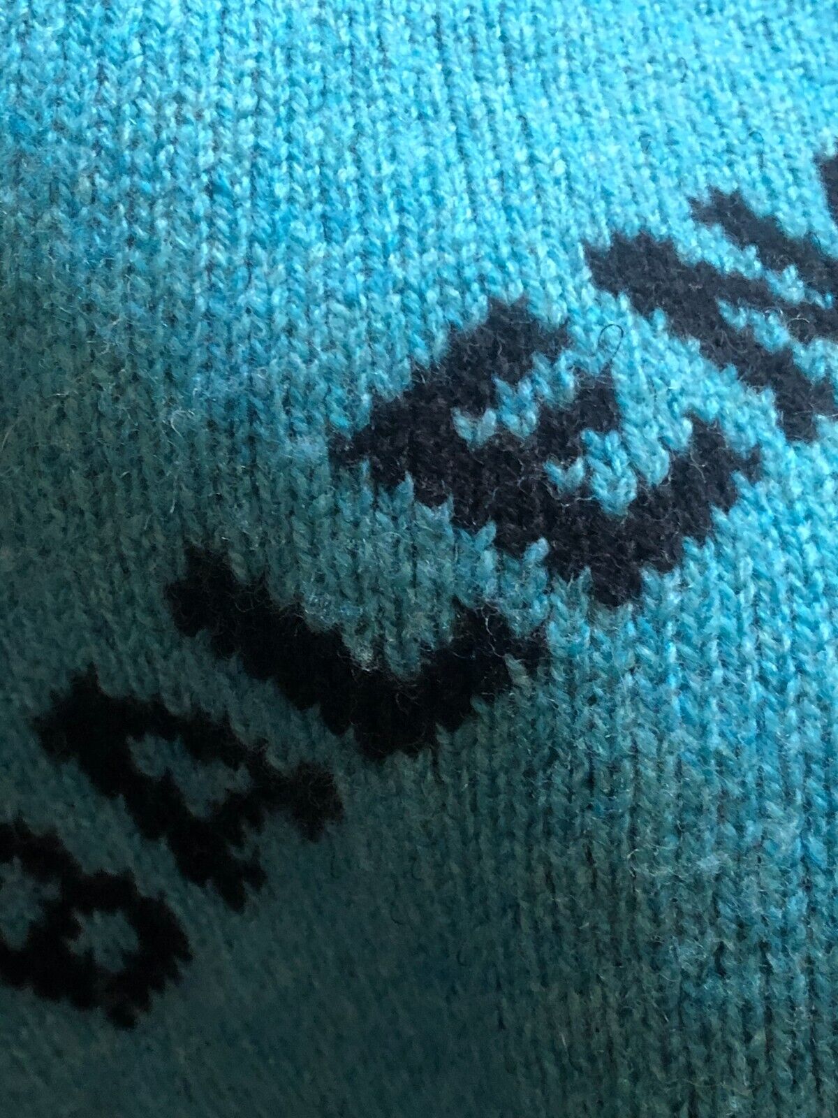 5948555