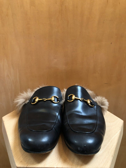 GUCCI	Men's Princetown Black Leather Horsebit Fur Slide Loafers 8/8.5