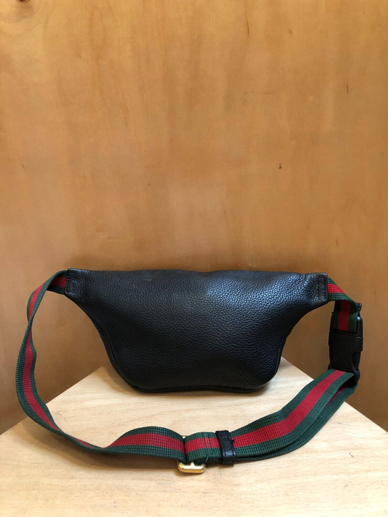 GUCCI Black Grained Logo Red Green Strap Leather Small Fanny Pack Purse Belt Bag