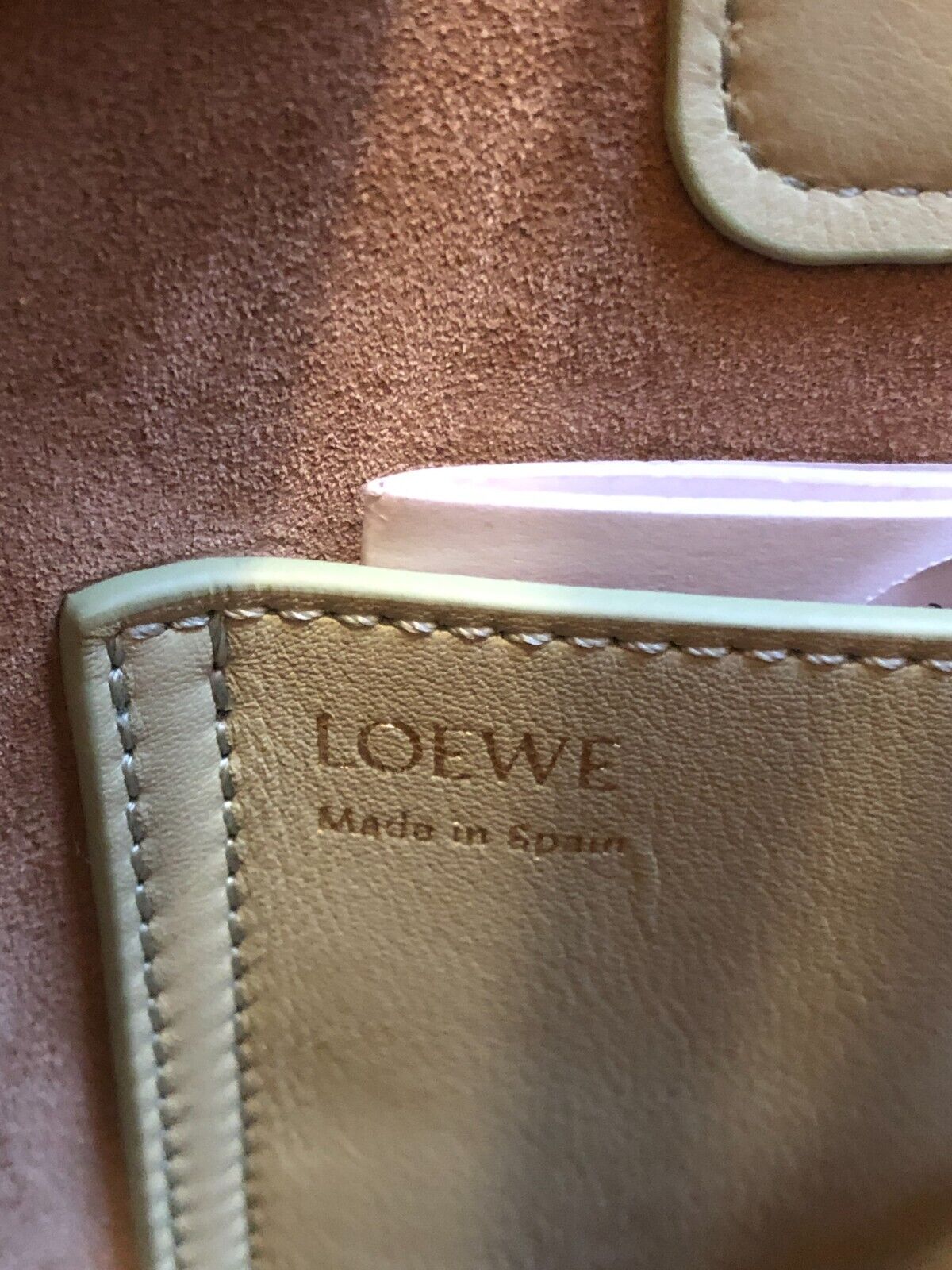 5656011