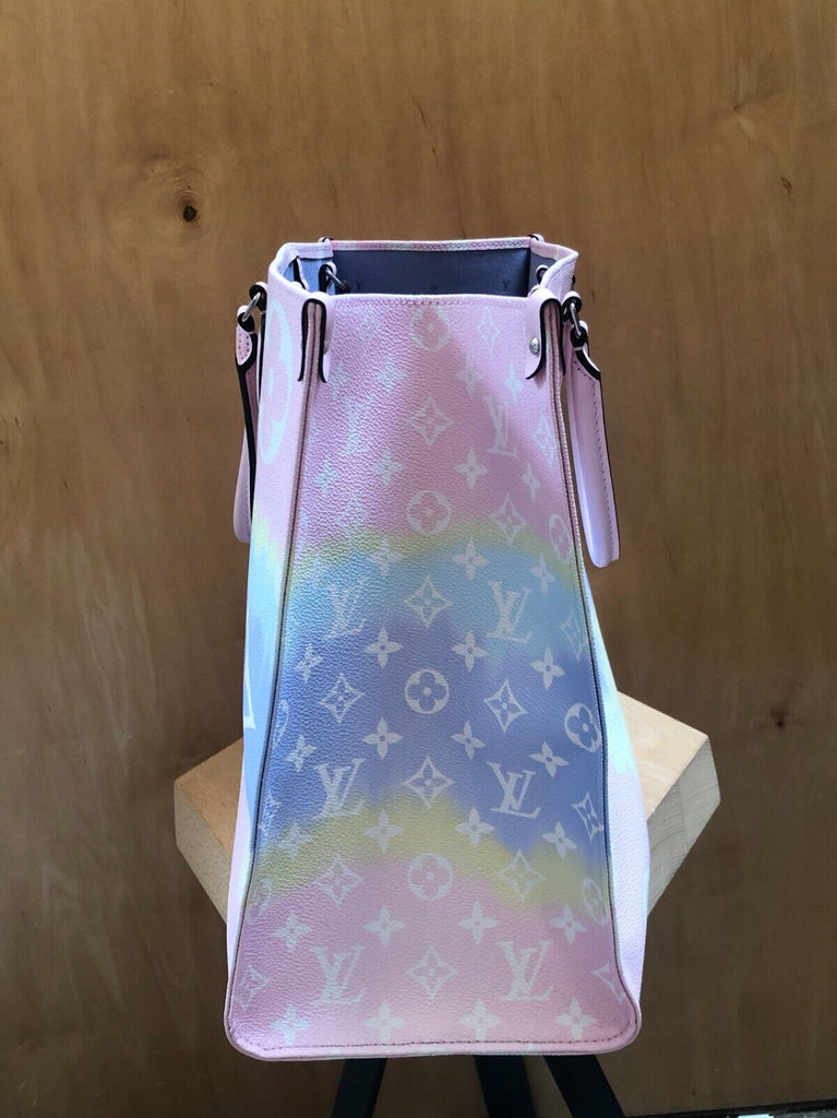 LOUIS VUITTON Escale OnTheGo GM Rainbow Pastel Canvas Monogram Tote Bag Purse