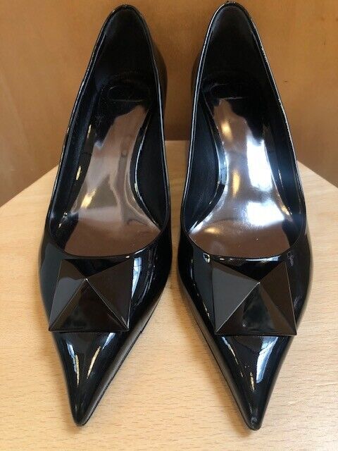 VALENTINO Black One Stud 50 Embellished Patent Leather Kitten Heel Pump 38/8/7.5