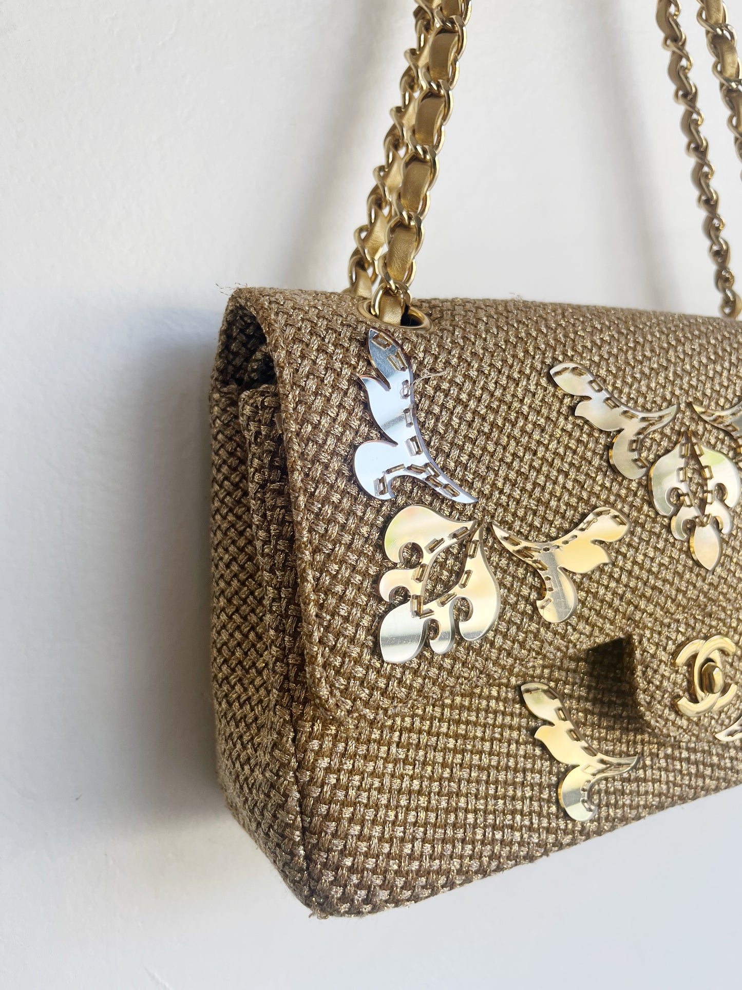 GOLD EMBELLISHED RAFFIA DOUBLE FLAP BAG