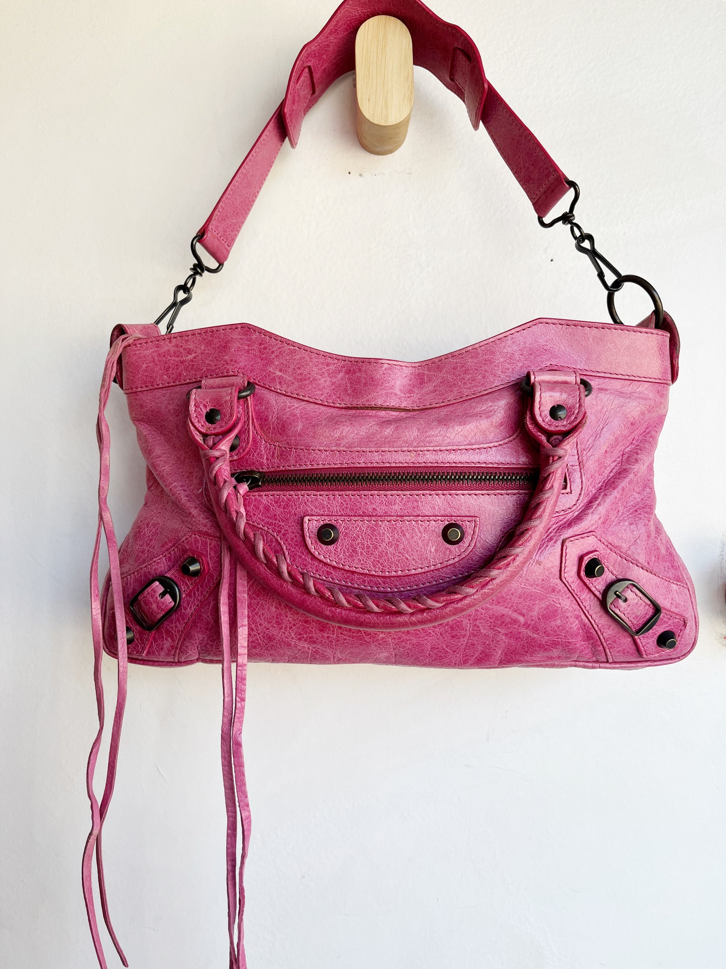 CLASSIC FIRST SORBET PINK SHOULDER BAG