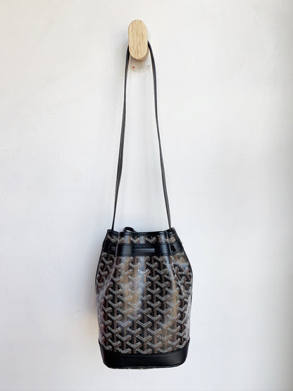 PETIT FLOT MONOGRAM BUCKET BAG
