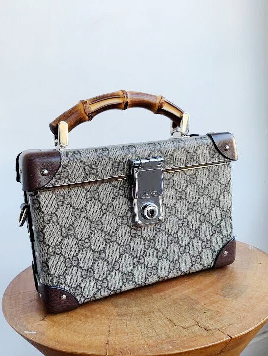 GLOBE TROTTER BAMBOO VANITY CASE