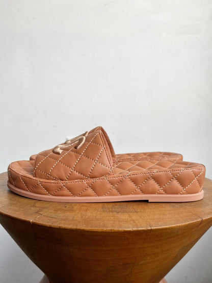 2021 TAN QUILTED CC PLATFORM SANDAL