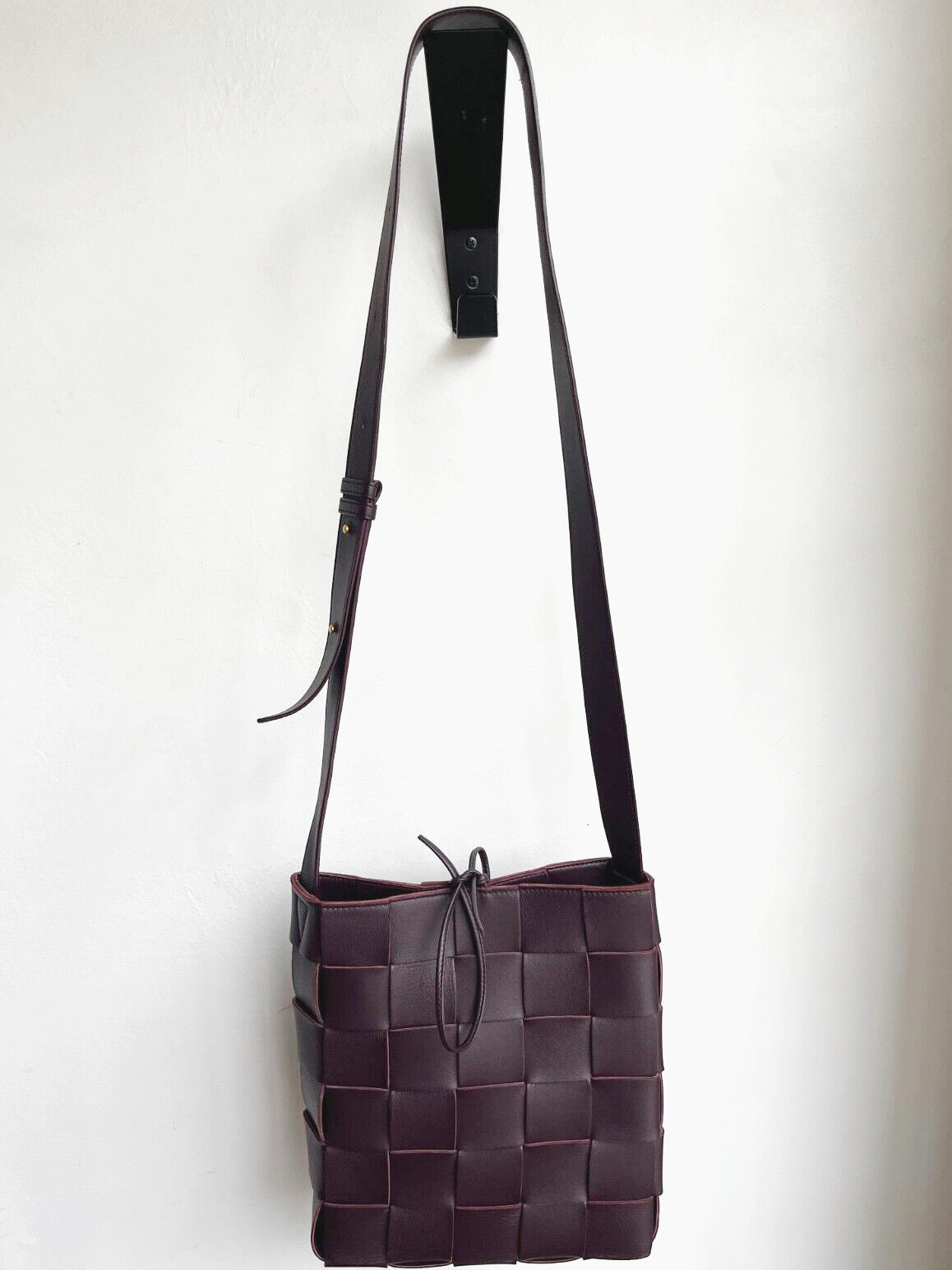 MAXI CASSETTE MESSENGER TOTE