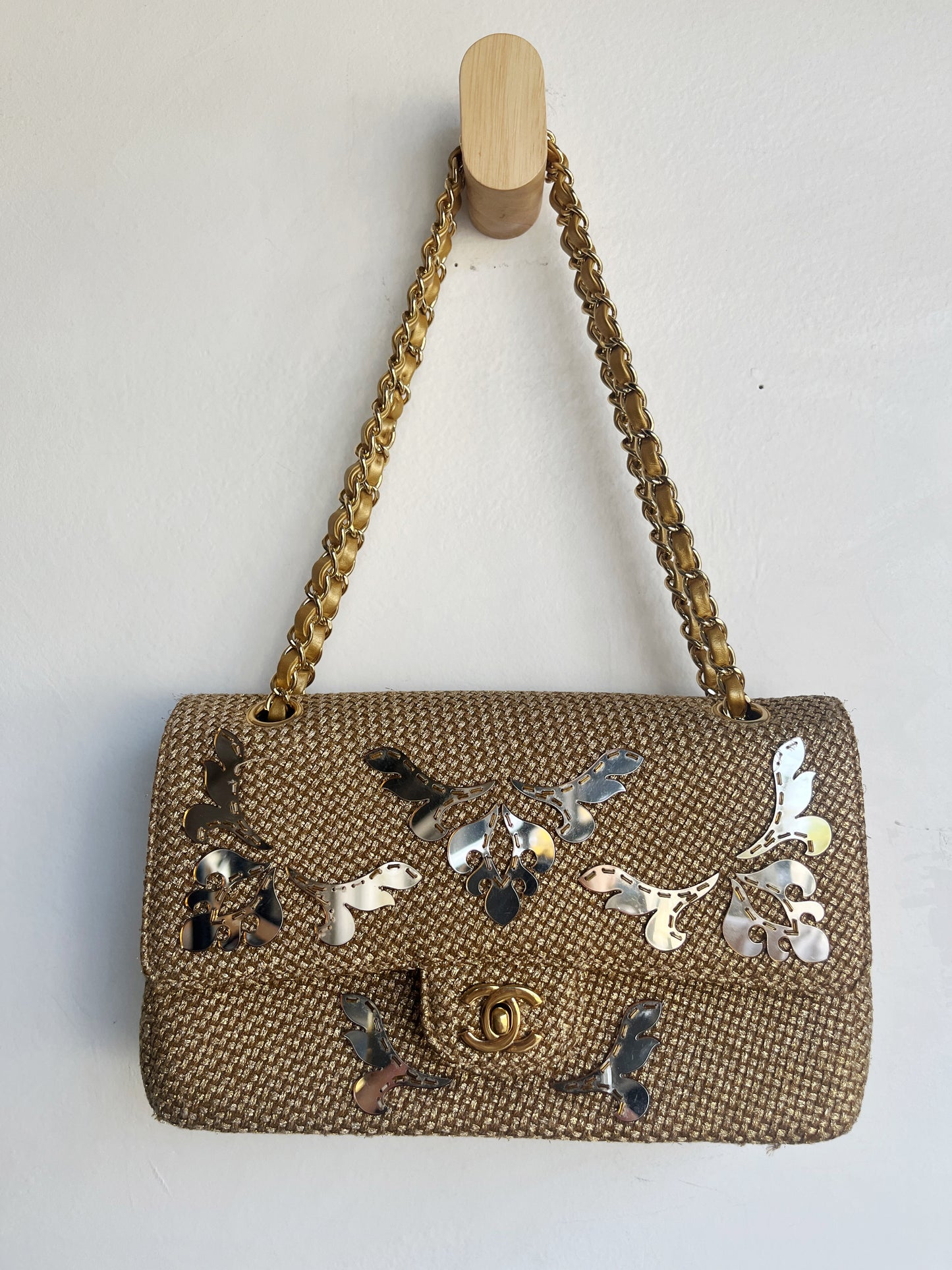 GOLD EMBELLISHED RAFFIA DOUBLE FLAP BAG