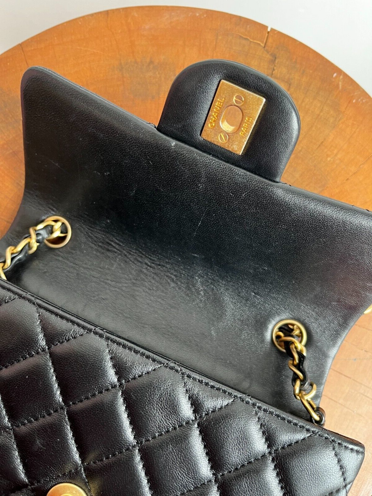 2019 BLACK CLASSIC DOUBLE FLAP BAG