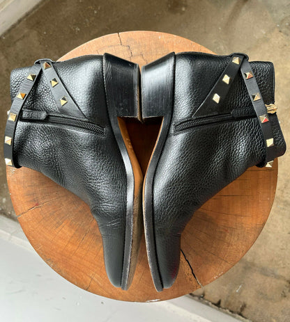 ROCKSTUD ANKLE BOOT