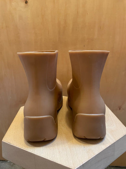 BOTTEGA VENETA Puddle Brown Tan Beige Rubber Platform Women's Ankle Rain Boot 40