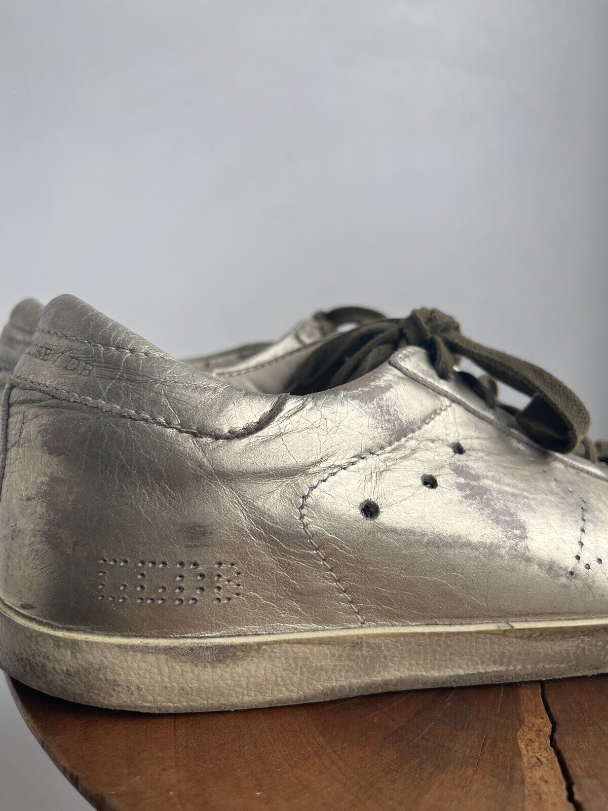 GOLDEN GOOSE Superstar Gold Leather Perforated Star Metallic Low Top Sneaker 39