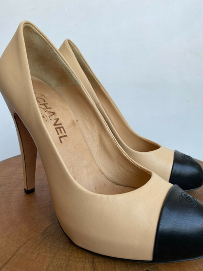 BEIGE CAP TOE PUMP