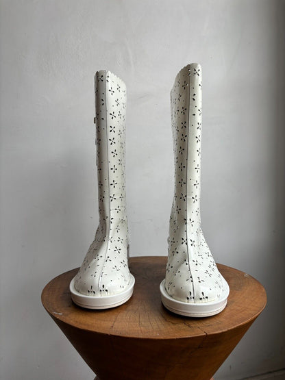 SIMONE ROCHA NWT Perforated White Floral Eyelet Leather Ankle Calf Boots 35