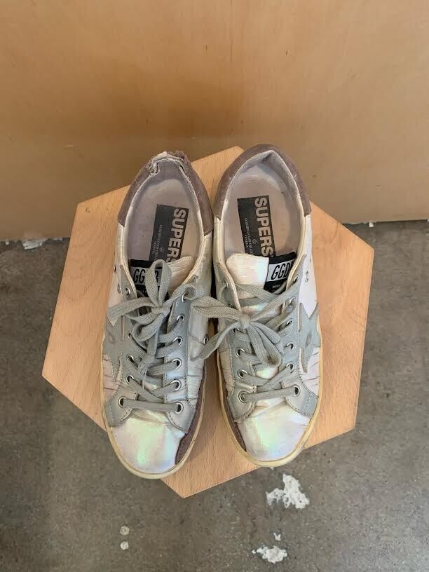 GOLDEN GOOSE Superstar Pearl White Iridescent Leather Star Low Top Sneaker 39
