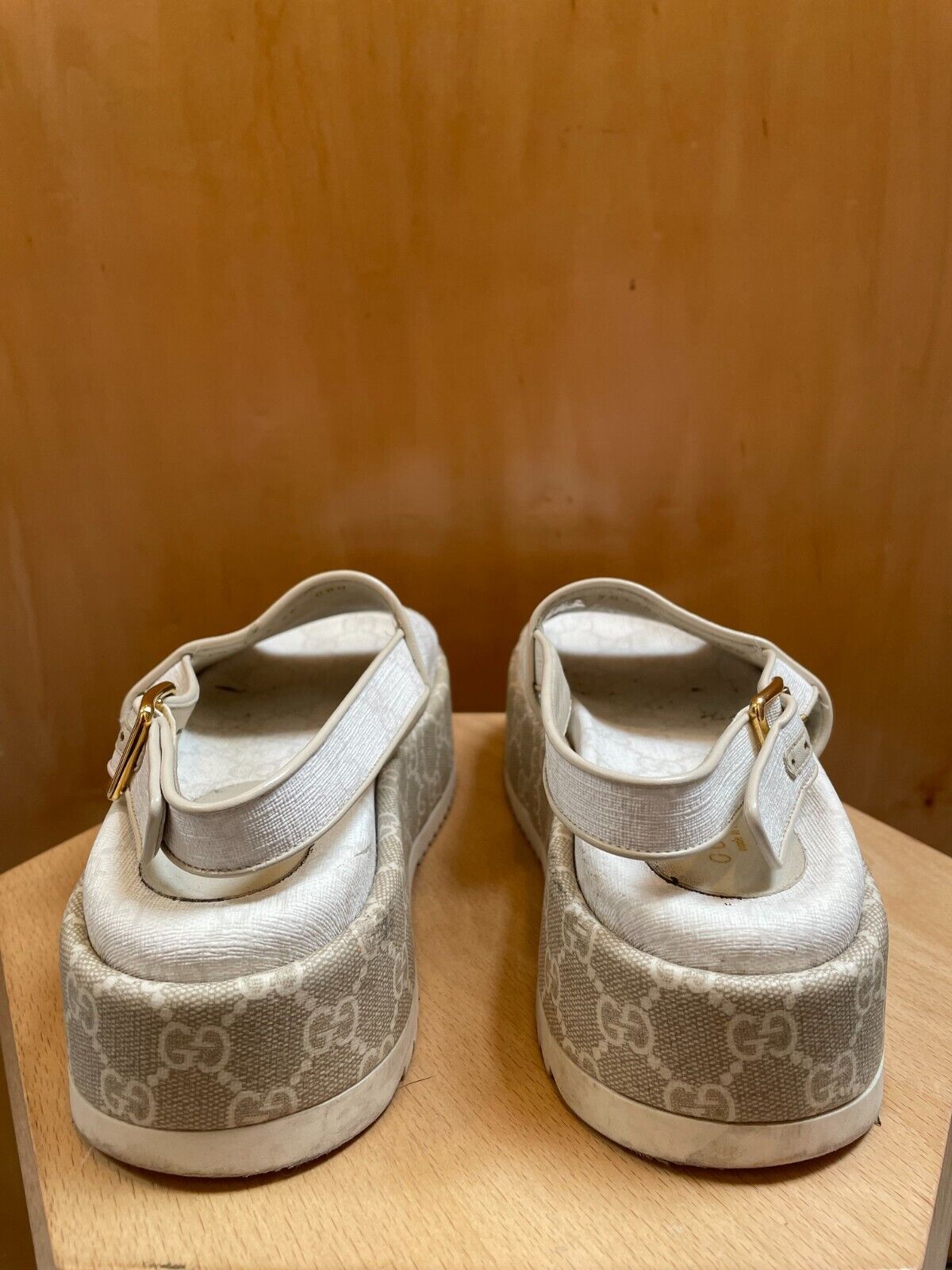 VIP SALE!!Gucciグッチ♪ANGELINA Gucci Monogram Jumbo GG Angelina Platform 55mm Slide Sandals