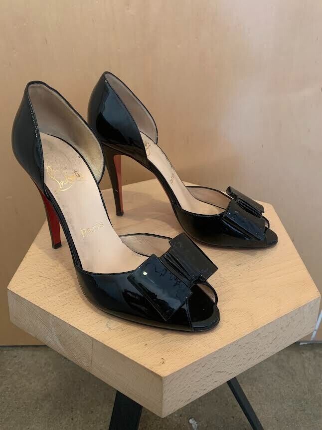 CHRISTIAN LOUBOUTIN Jolie-Noeud D'orsay Black Patent Leather Bow Pump Heel 40
