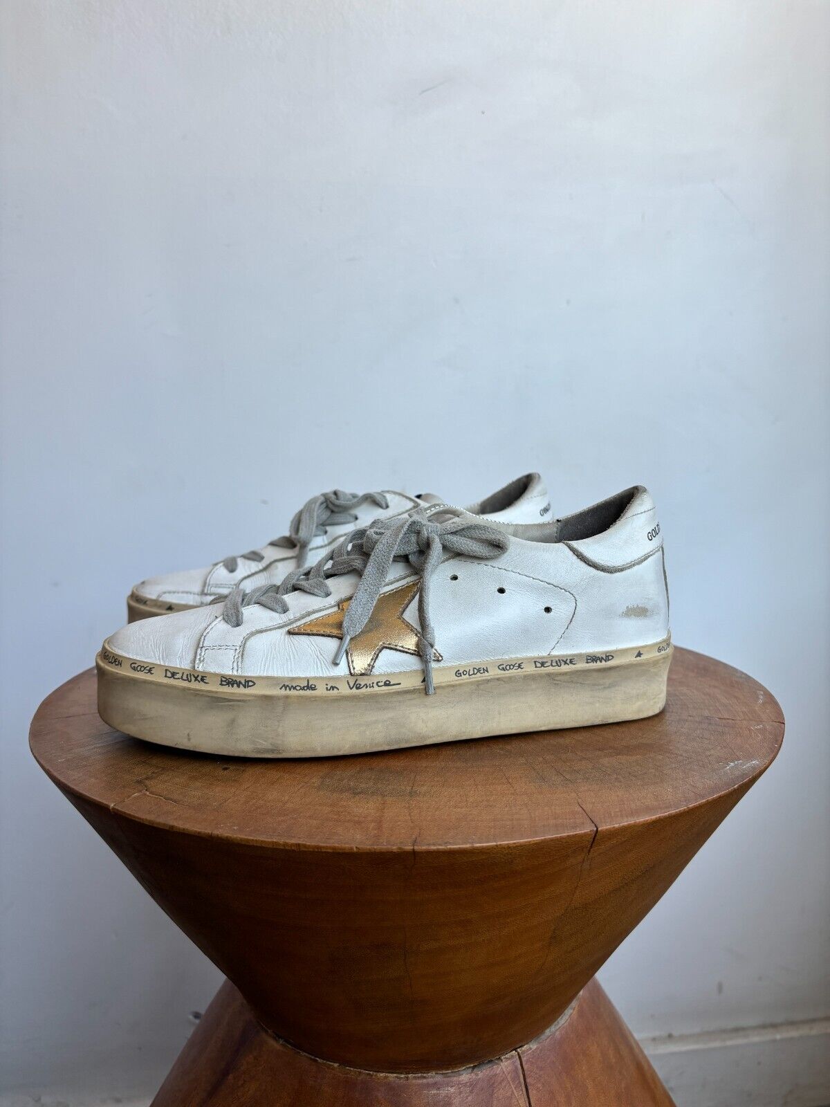 GOLDEN GOOSE Hi Star White Gold Leather Flatform Platform Low Top Sneaker 36