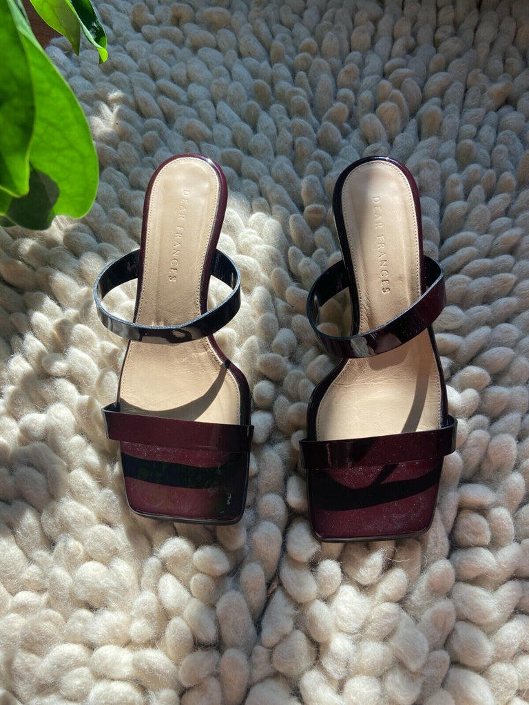 DEAR FRANCES Rain Eggplant Purple Patent Leather Square Toe Kitten Sandals 36/6