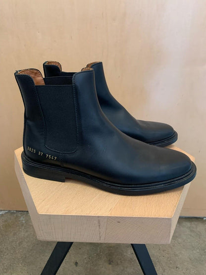 WOMAN BY COMMON PROJECTS Black Leather Ssense Chelsea Ankle Flat Boots 37/7/6.5