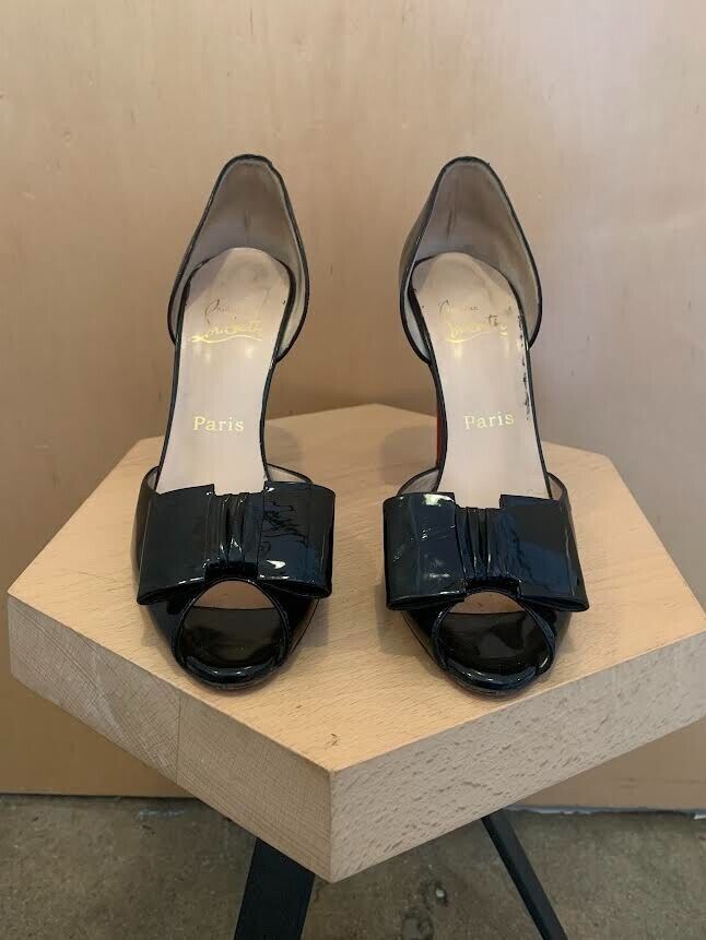 CHRISTIAN LOUBOUTIN Jolie-Noeud D'orsay Black Patent Leather Bow Pump Heel 40