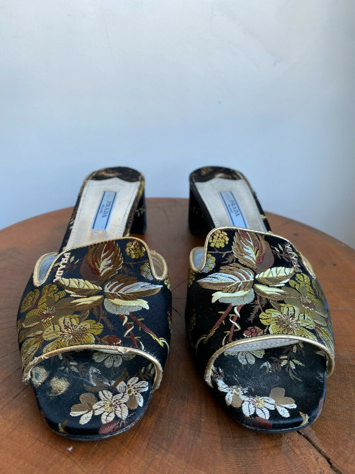 SATIN EMBROIDERED SLIDES