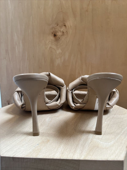 BOTTEGA VENETA Lido 90mm Nude Beige Woven Intreccio Stiletto Slide Heel 38.5
