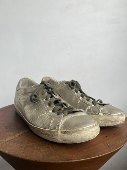 GOLDEN GOOSE Superstar Gold Leather Perforated Star Metallic Low Top Sneaker 39