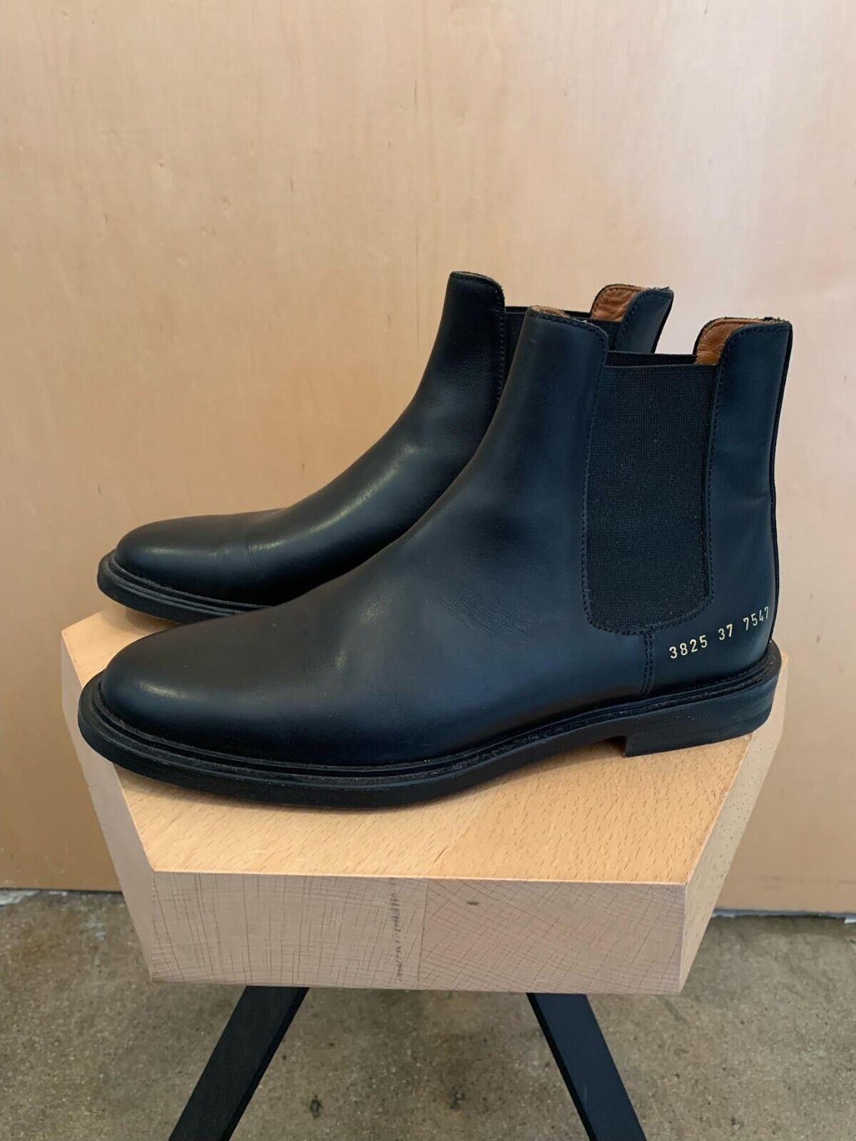 WOMAN BY COMMON PROJECTS Black Leather Ssense Chelsea Ankle Flat Boots 37/7/6.5