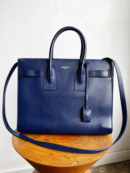 SAC DE JOUR NAVY PURSE