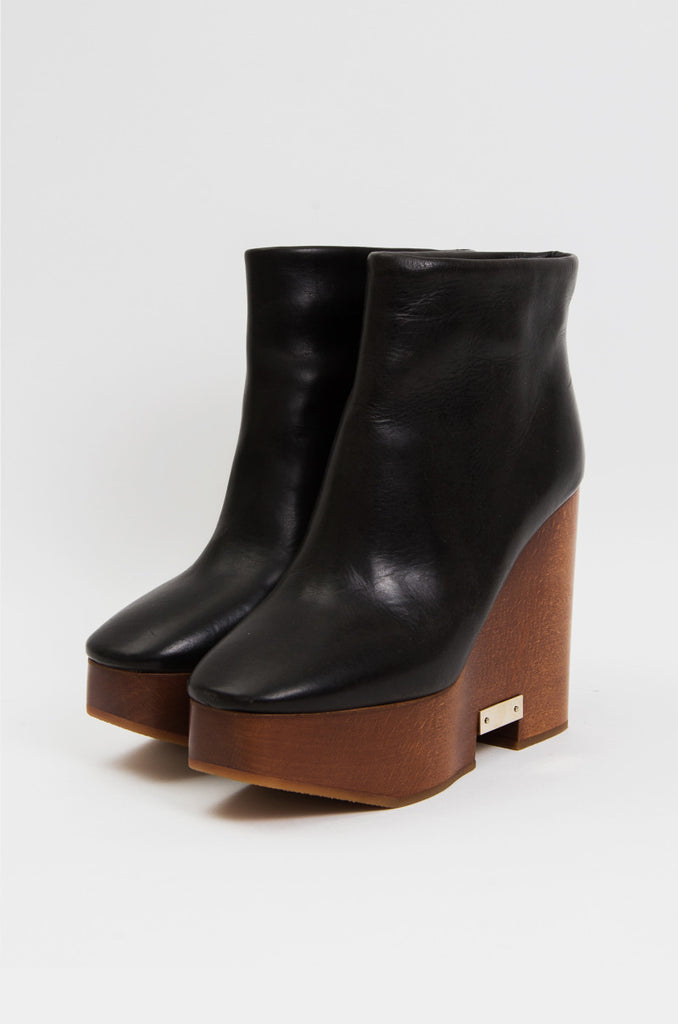 WOODEN WEDGE BOOTS