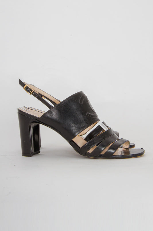 VINTAGE SLINGBACKS
