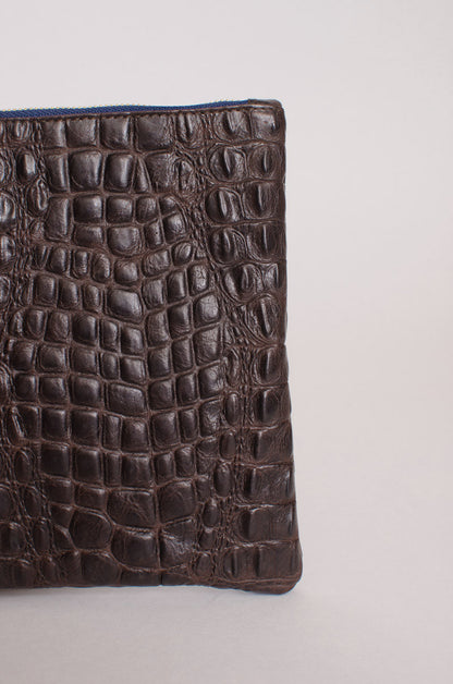 EMBOSSED FLAT CLUTCH