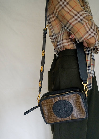 FF LOGO CAMERA BAG