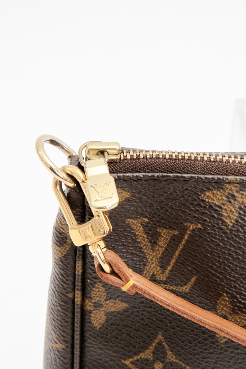 POCHETTE MONOGRAM BAG