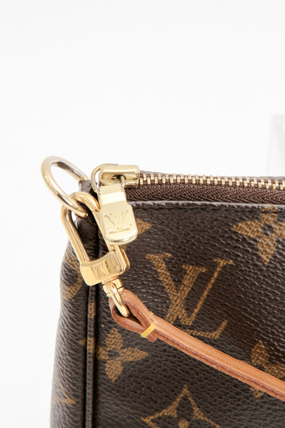 POCHETTE MONOGRAM BAG